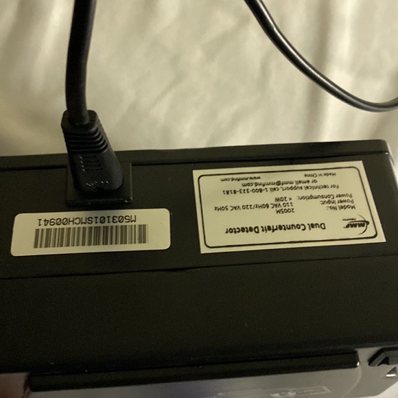 (AC) Dual Counterfeit detector - Picture 5 of 9